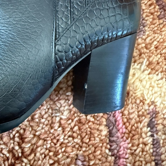 MARC FISHER Alva Black Croc-Embossed Boots - Picture 4 of 9